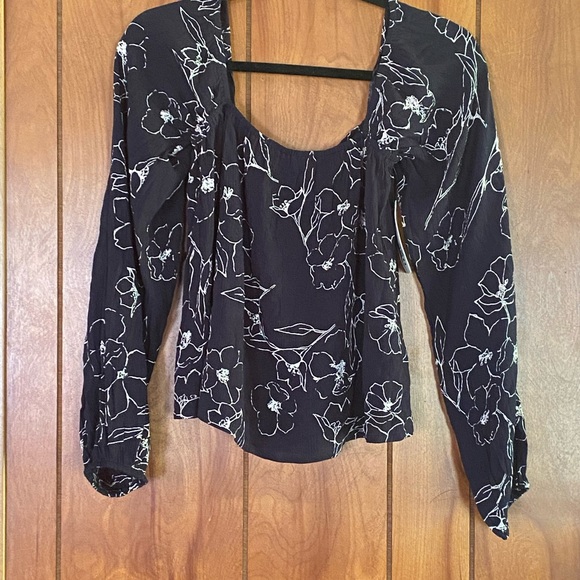 NWT Billabong top - Picture 2 of 3